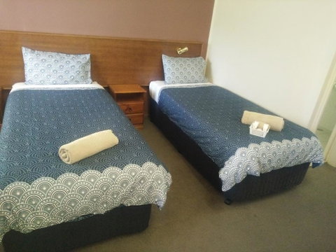 Halfway Motel - Accommodation Search 2