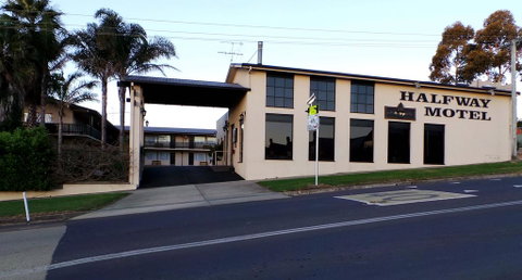 Halfway Motel - Accommodation Search 0