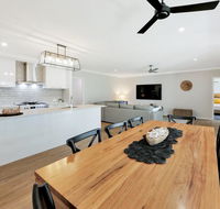 Hamptons  the Point - Accommodation Search