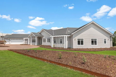 Hamptons On Figtree - Accommodation Search 3