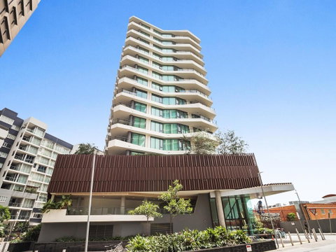 HARBOURSIDE- Hosted By: L'Abode Accommodation - Accommodation Search 3