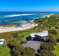 HEARN'S BEACH HOUSE - Accommodation Search