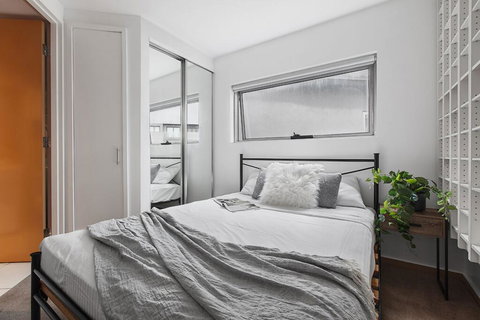 Heart Of Sandringham Apartment By Ready Set Host - Accommodation Search 0