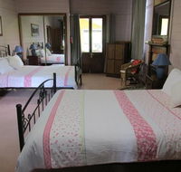 Henry's Cottage - Accommodation Search