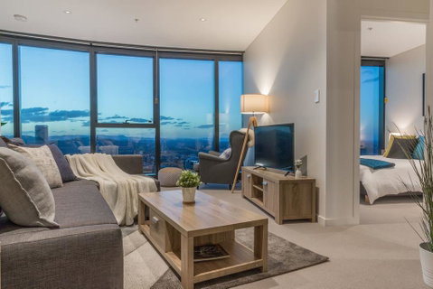 Highlife Luxury, Carpark, Wifi, Pool, Gym, Netflix - Accommodation Search 1