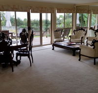 Hilltop Hideaway - Accommodation Search