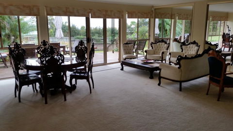 Hilltop Hideaway - Accommodation Search 0