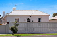 Book Warrnambool Accommodation Vacations Accommodation Search Accommodation Search