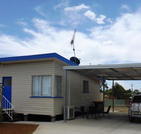 Holiday House Clermont - Accommodation Search