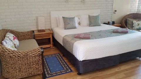 Holland Park Motel - Accommodation Search 0