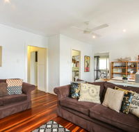Homely Pembroke On The Park Cottage - Accommodation Search