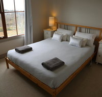 Ironstone Views - Accommodation Search