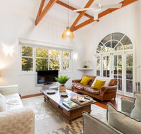 Jetty House - Accommodation Search