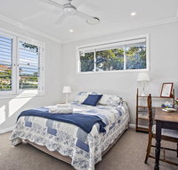 Jetty Splendour Guest Bedroom with Bathroom en-suite B'nB - Accommodation Search