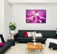 Jewel in the West-Newly Built and Spacious - Accommodation Search