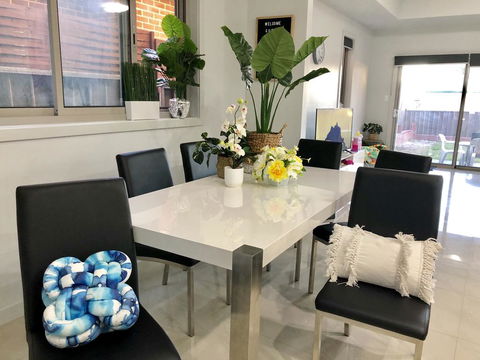 Jewel In The West-Newly Built And Spacious - Accommodation Search 1
