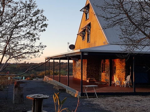 Jinji's Edge Escape - Accommodation Search 0