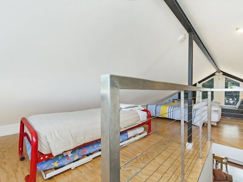 JOHANSSON'S PERCH COTTAGE - Accommodation Search 1