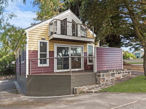 JOHANSSON'S PERCH COTTAGE - Accommodation Search 3
