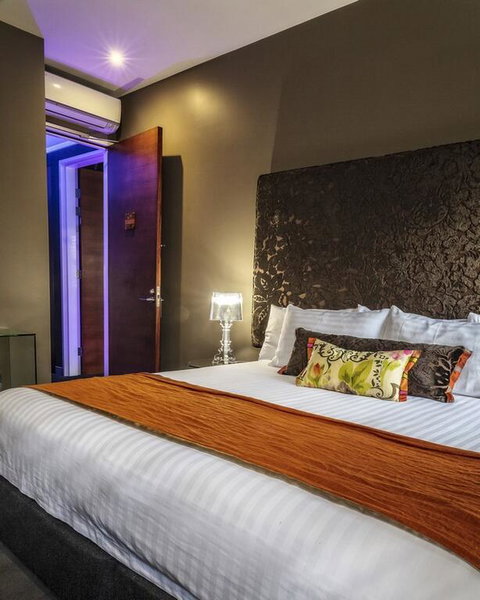 Junction Hotel - Accommodation Search 3