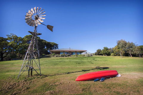 Jury Road - Accommodation Search 0