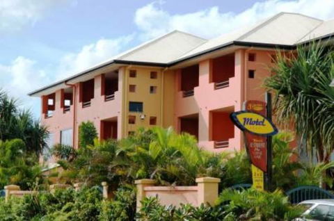 Kacy's Bargara Beach Motel - Accommodation Search 1