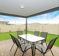 Kangaroo Retreat - Accommodation Search