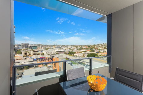Keeping Cool On Connor - Executive 2BR Fortitude Valley Apartment With Pool And Views - Accommodation Search 2