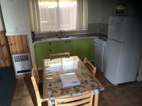 Kellraine Holiday Units - Accommodation Search 0