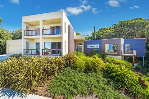 Kilala - Executive Home - Accommodation Search 1