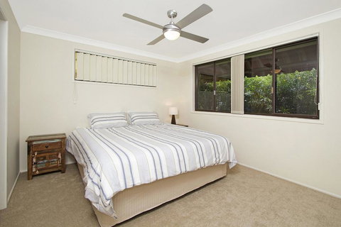 KINGSCLIFF HOLIDAY HOME ON THE HILL - SYD'S VIEW - Accommodation Search 1