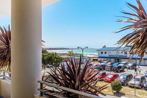 KINGSCLIFF OCEAN FRONT TERRACE 4 - Accommodation Search 1