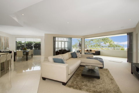 KINGSCLIFF OCEAN VIEW TERRACE BY THE FIGTREE 5 - Accommodation Search 0