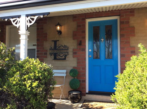 La Maison Riviere - THE RIVER HOUSE Bed & Breakfast - Accommodation Search 0