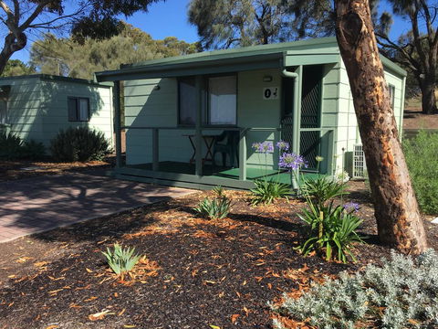 Lake Albert Caravan Park - Accommodation Search 0