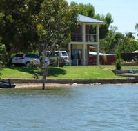 Lake Boga Waterfront Holiday House - Accommodation Search
