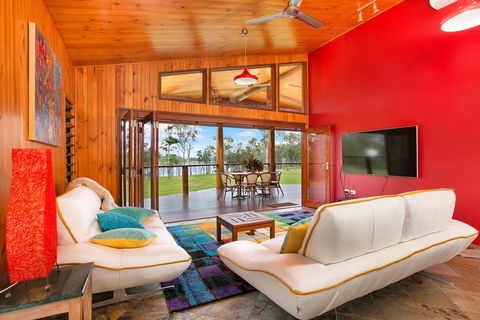 Lake Tinaroo Waterfrontage - Accommodation Search 0