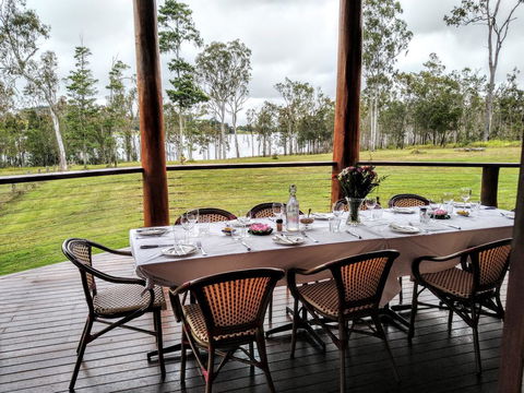 Lake Tinaroo Waterfrontage - Accommodation Search 1