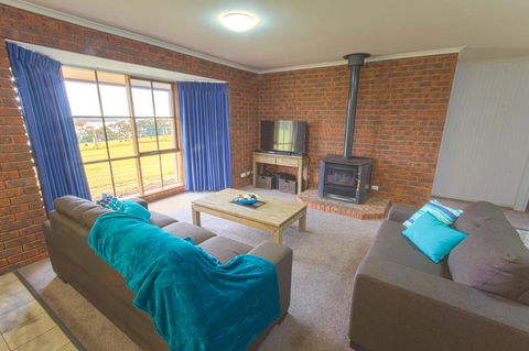 Lakeview - Accommodation Search 3