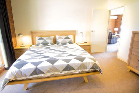 Lakeview - Accommodation Search 2