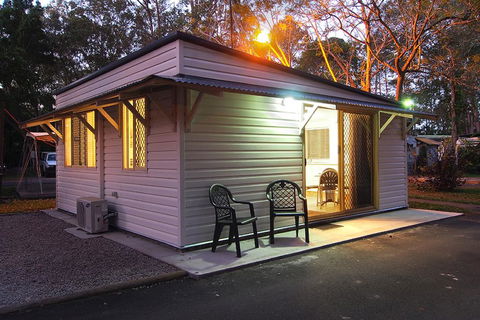Landsborough Pines Caravan Park - Accommodation Search 2