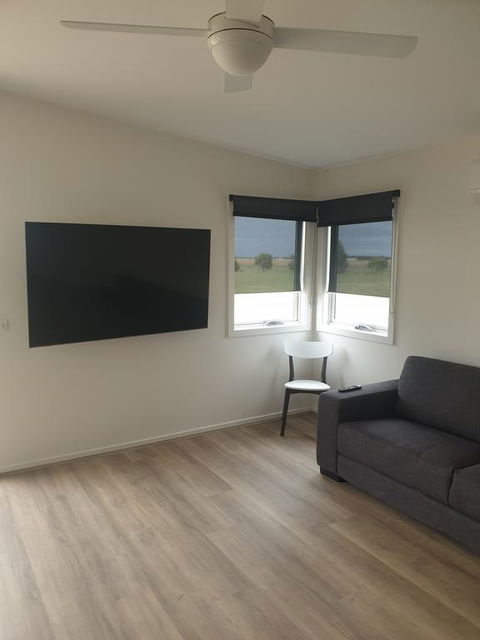 Lara Lodge - Accommodation Search 2