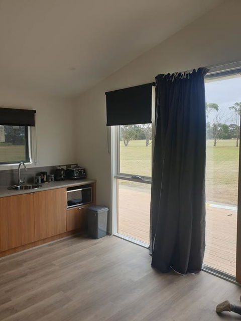 Lara Lodge - Accommodation Search 1