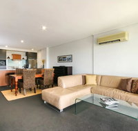 Large 3 Bedroom Apartment with River Views near the Stadium - Accommodation Search