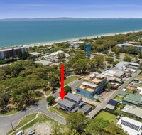LAVISH BEACH HOUSE ON THE SURF SIDE - Accommodation Search
