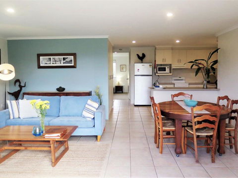 Lawson Beachfront - Accommodation Search 0