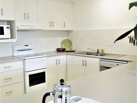 Lawson Beachfront - Accommodation Search 3