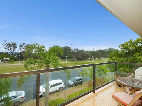 Lawson Beachfront - Accommodation Search 1