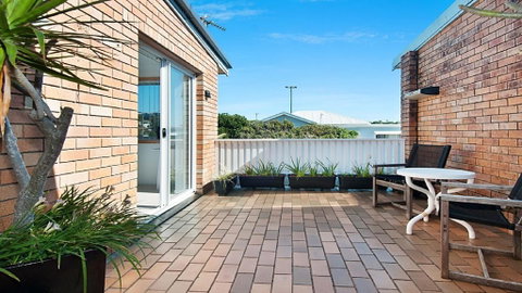 Lennoxville - Lennox Head - WiFi - Air-Conditioning - Accommodation Search 3