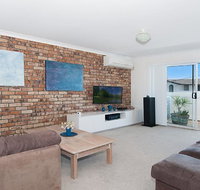 Lennoxville - Lennox Head - WiFi - Air-Conditioning - Accommodation Search